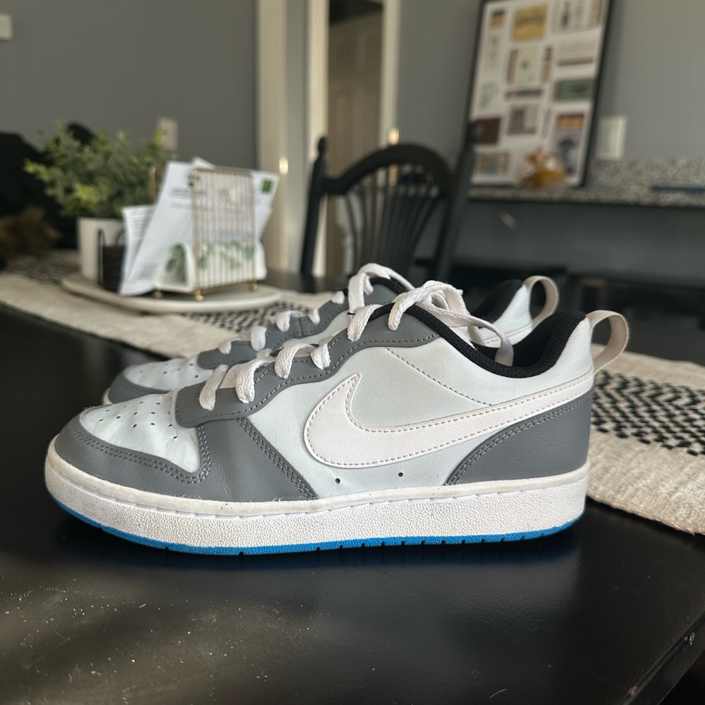 𝐒𝐎𝐋𝐃